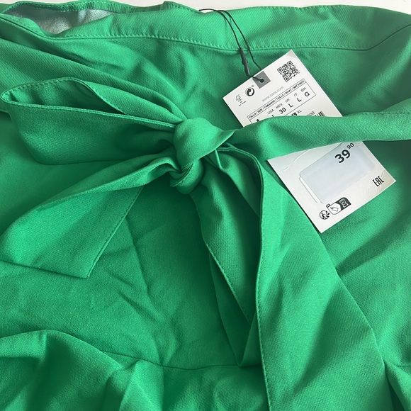 Zara Women’s Green Skort Brand New with tag - Picture 2 of 4